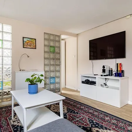 Mountain View Apartment Near Oslo: Bedroom, Lounge, Kitchen And Bathroom. Flat In Rykkinn Kolsas Exterior photo