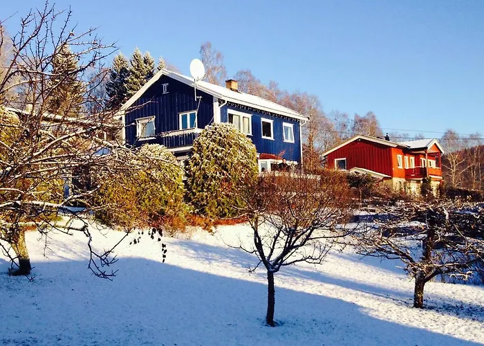 Mountain View Apartment Near Oslo: Bedroom, Lounge, Kitchen And Bathroom. Flat In Rykkinn