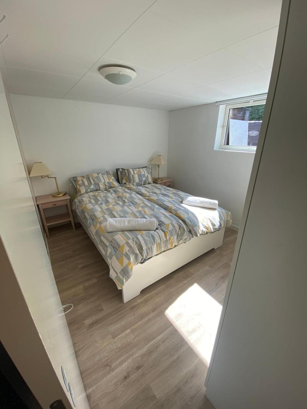 Mountain View Near Oslo: Bedroom, Lounge, Kitchen And Bathroom. Flat In Rykkinn * Kolsas